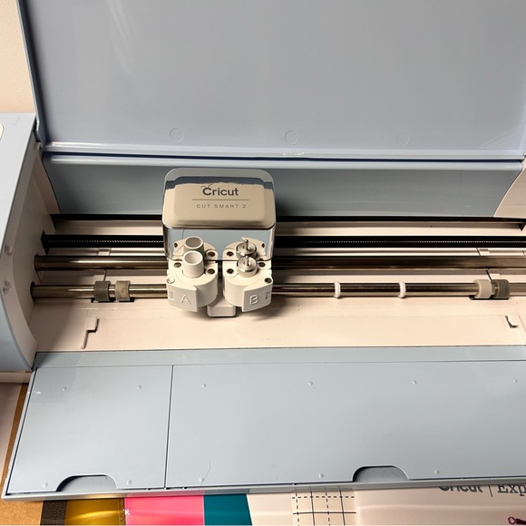 Cricut Explore Air 2 and materials! - Picture 5 of 5